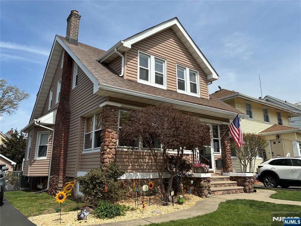 Photo of 86 Van Houten Pl, Belleville, NJ 07109 (MLS # 26013396)