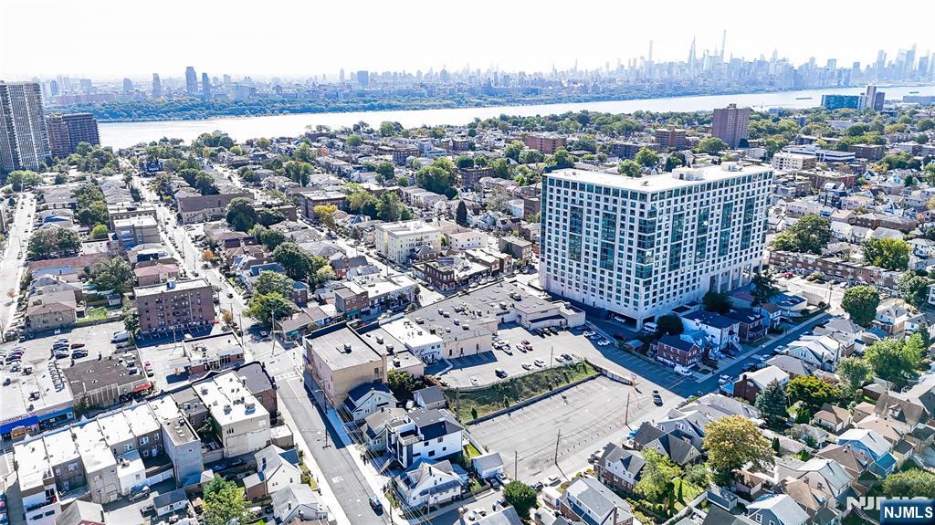 362 Lafayette Avenue B