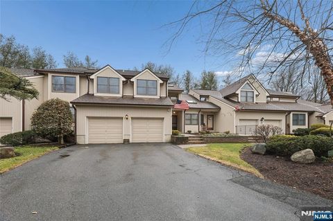 7 Valen Court 2 Franklin Lakes NJ 07417