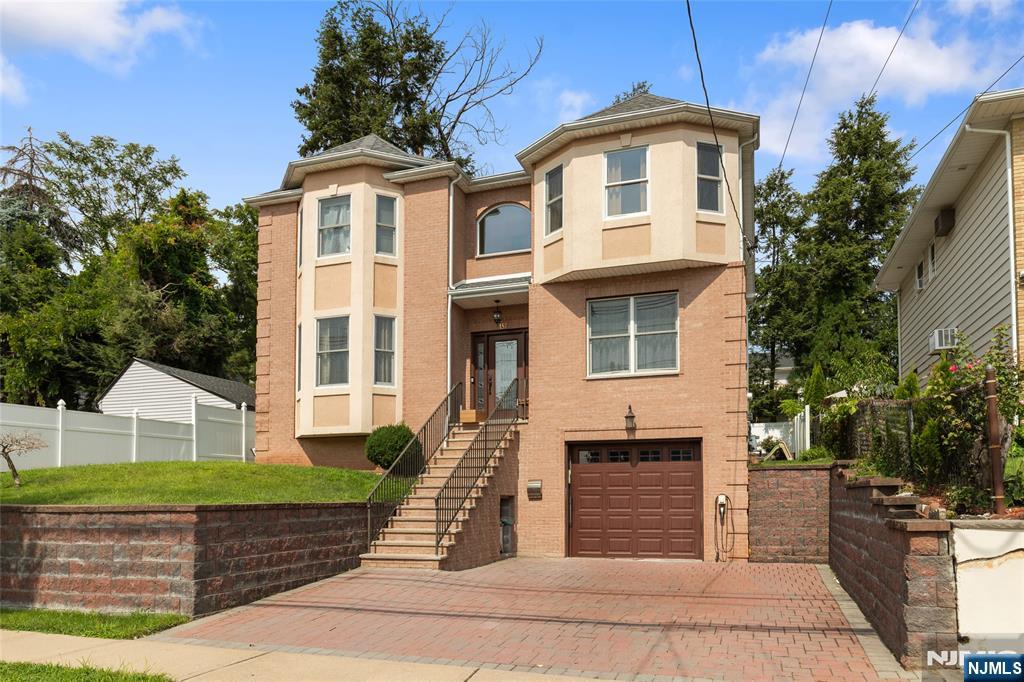 157 Woodridge Street