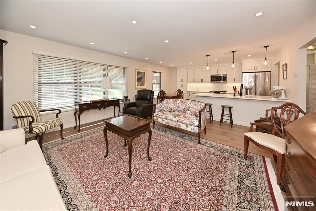 19-1 Tamaron Drive