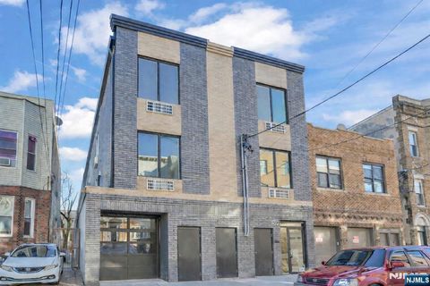 521 10th Street B2 Union City NJ 07087