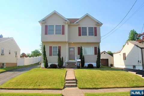 Photo of 280 S Boulevard Blvd, Saddle Brook, NJ 07663 (MLS # 25028016)