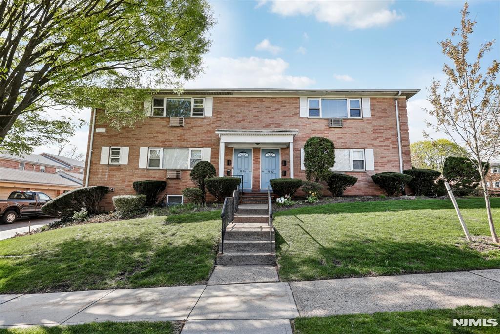 Property for Sale at 3802 Dobrin Court B, Fair Lawn, New Jersey - Bedrooms: 1 
Bathrooms: 1  - $295,000