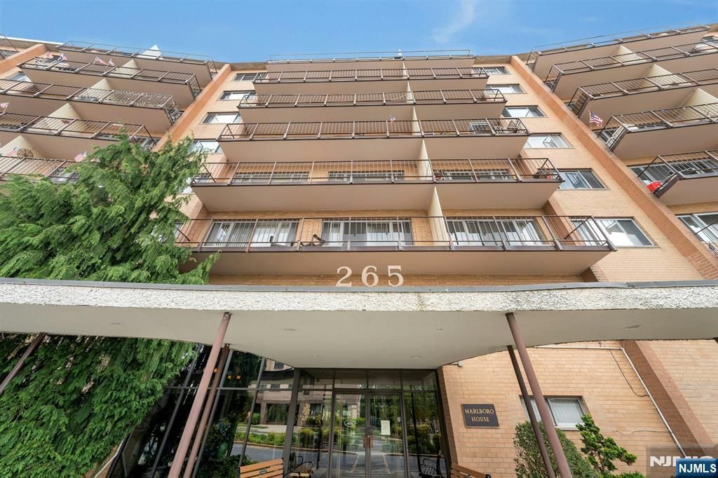 Photo of 265 Main Street #209, Ridgefield Park, NJ 07660 (MLS # 26016540)
