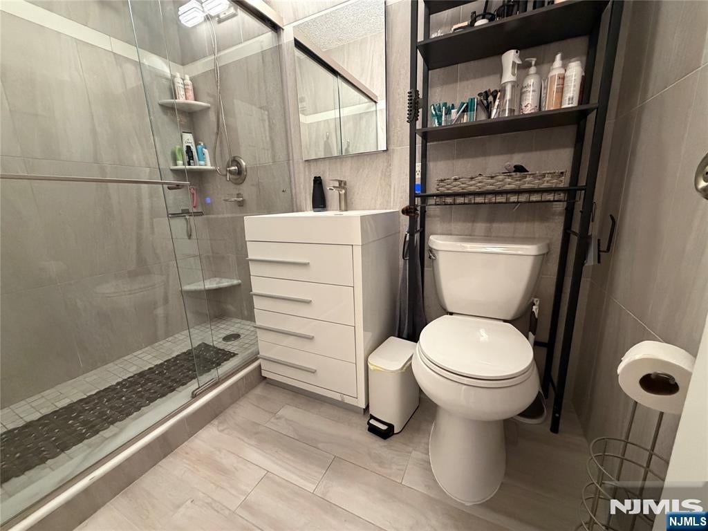 Homes for Sale in Northern NJ | ThisIsRiverEdge.com 555 North Avenue 4A