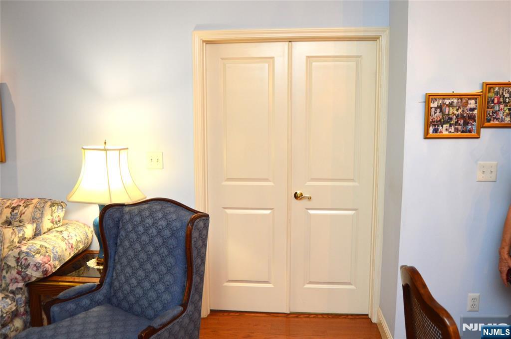 Rochelle Park, New Jersey 07662, United States, 2 Bedrooms Bedrooms, ,2 BathroomsBathrooms,Residential,Active,160612