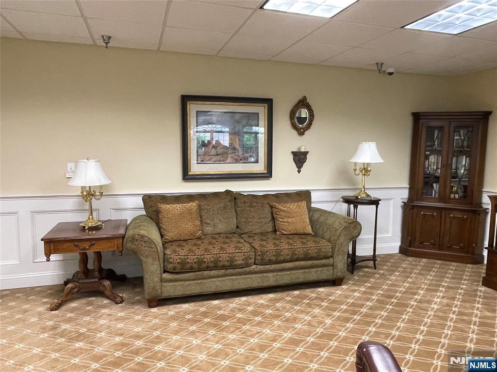 Rochelle Park, New Jersey 07662, United States, 2 Bedrooms Bedrooms, ,2 BathroomsBathrooms,Residential,Active,160612