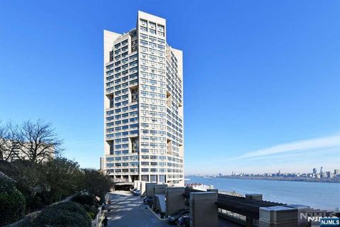 7004 Boulevard East Unit 31A, Guttenberg, NJ 07093 - MLS#: 24039149