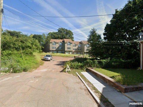 Photo of 68 Newton Place #C0018, Irvington, NJ 07111 (MLS # 26022668)