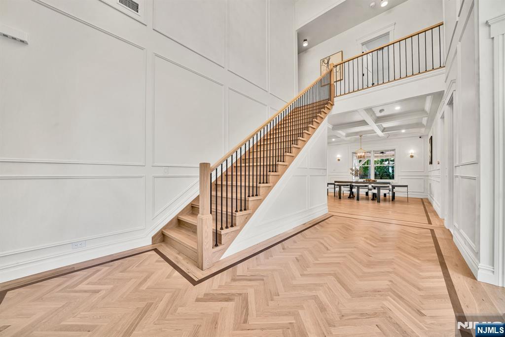 Homes for Sale in Northern NJ | ThisIsRiverEdge.com 4 Garden Court