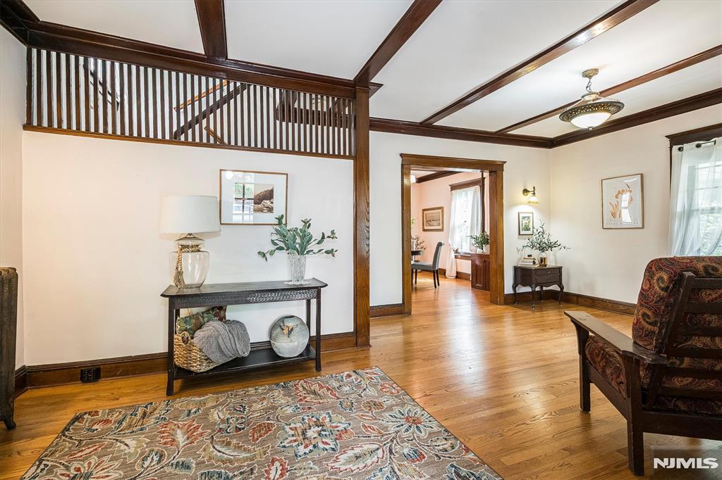 21 Montross Avenue