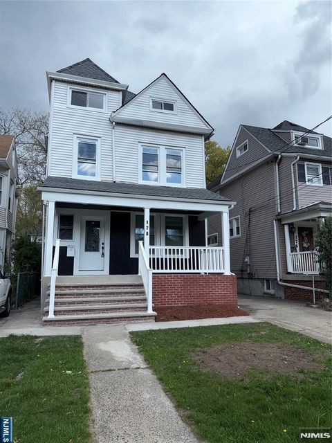 Photo of 178 Berry Street, Hackensack, NJ 07601 (MLS # 26017899)