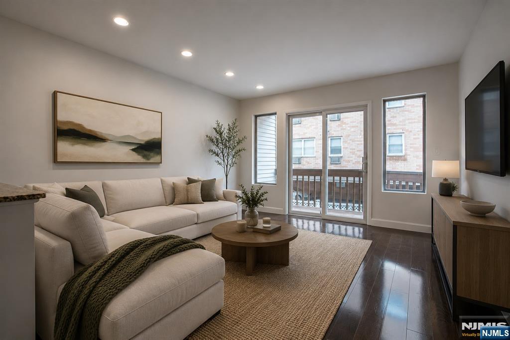 31 Fairmount Avenue 6A