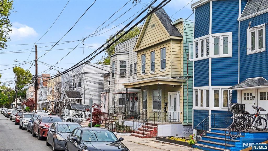 176 Boyd Avenue