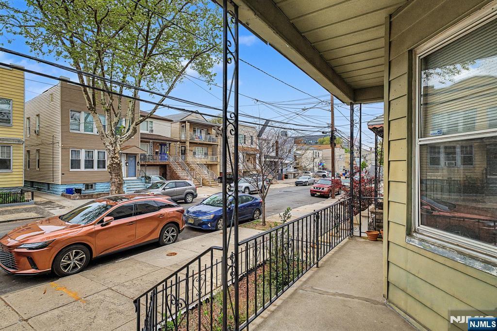 176 Boyd Avenue