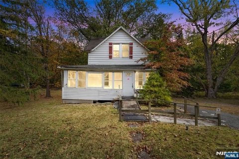 256 Pascack Road Woodcliff Lake NJ 07677