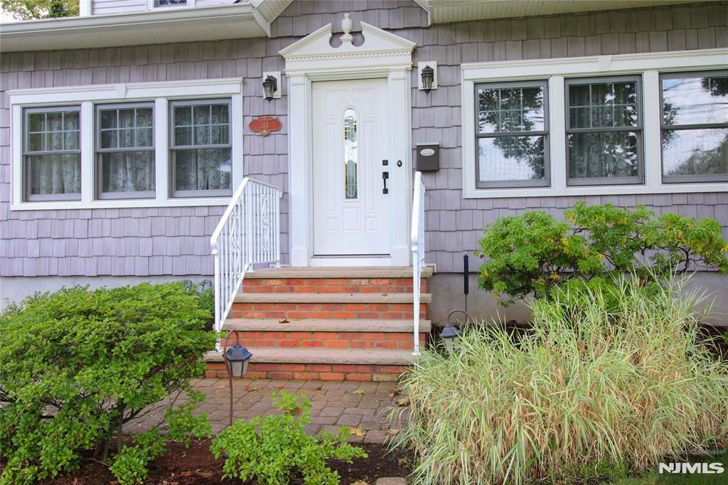 Photo of 314 Knickerbocker Road, Tenafly, NJ 07670 (MLS # 26002483)