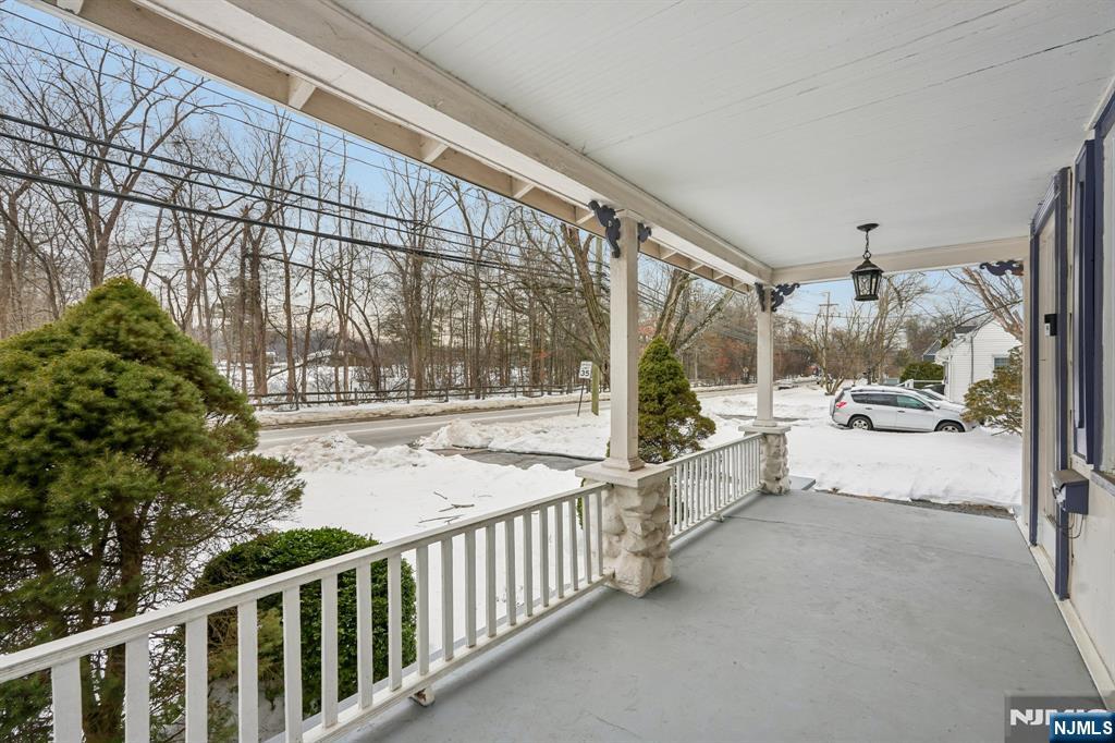 373 W Crescent Avenue