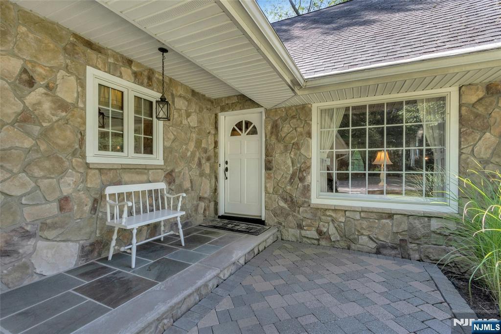 66 Rose Avenue