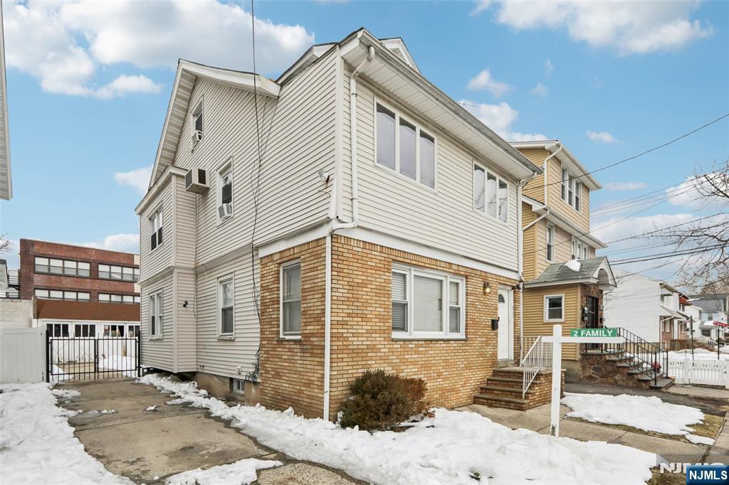 211 Newark Avenue