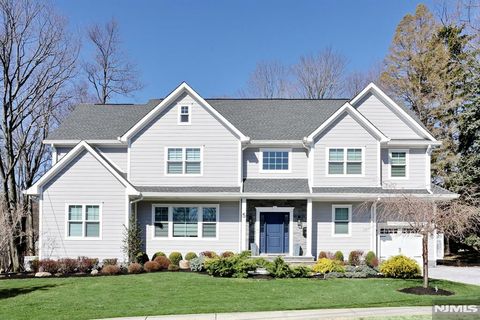 5 Colebrook Drive Park Ridge NJ 07656