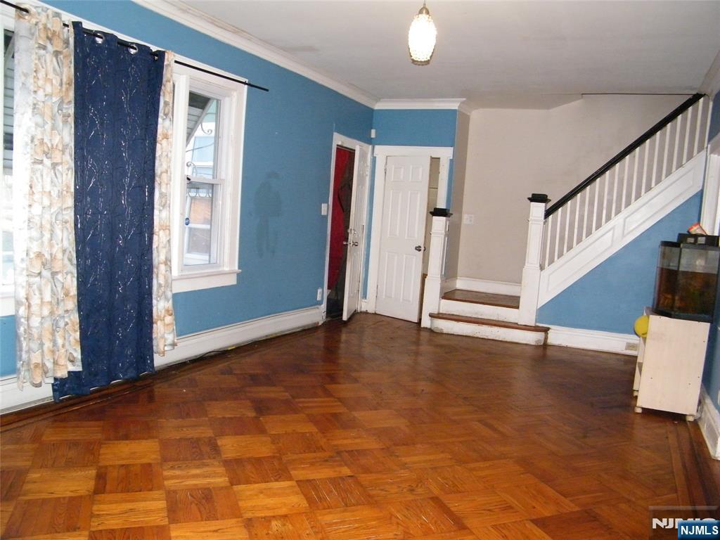 239 Nesbit