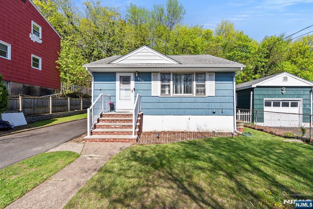 Property for Sale at 445 Farnham Avenue, Lodi, New Jersey - Bedrooms: 4 
Bathrooms: 3 
Rooms: 6  - $559,999