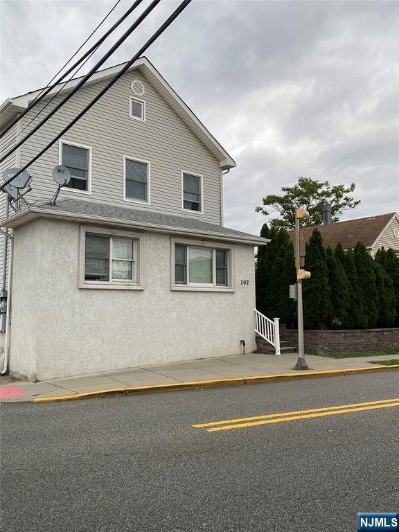 Rental Property at 107 Carlton Ave 3, East Rutherford, New Jersey - Bedrooms: 3 
Bathrooms: 1 
Rooms: 5  - $2,400 MO.