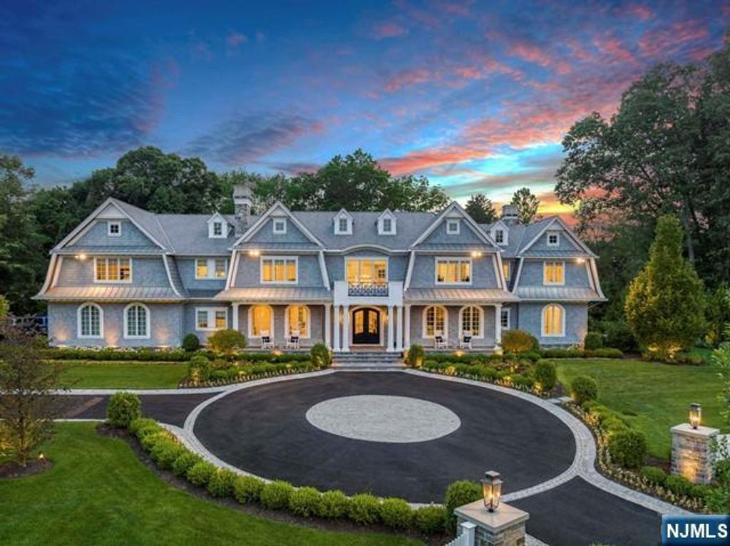 Photo of 23 E Denison Drive, Saddle River, NJ 07458 (MLS # 25014559)