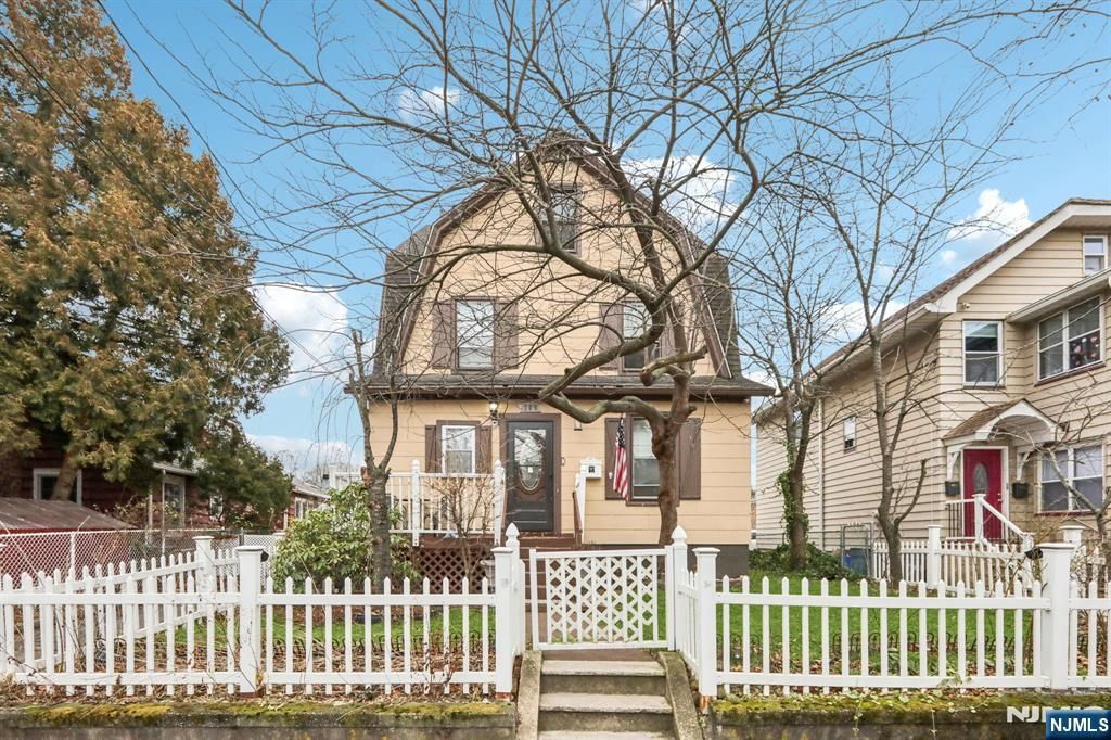 Photo of 185 State Street, Bloomfield, NJ 07003 (MLS # 26003046)