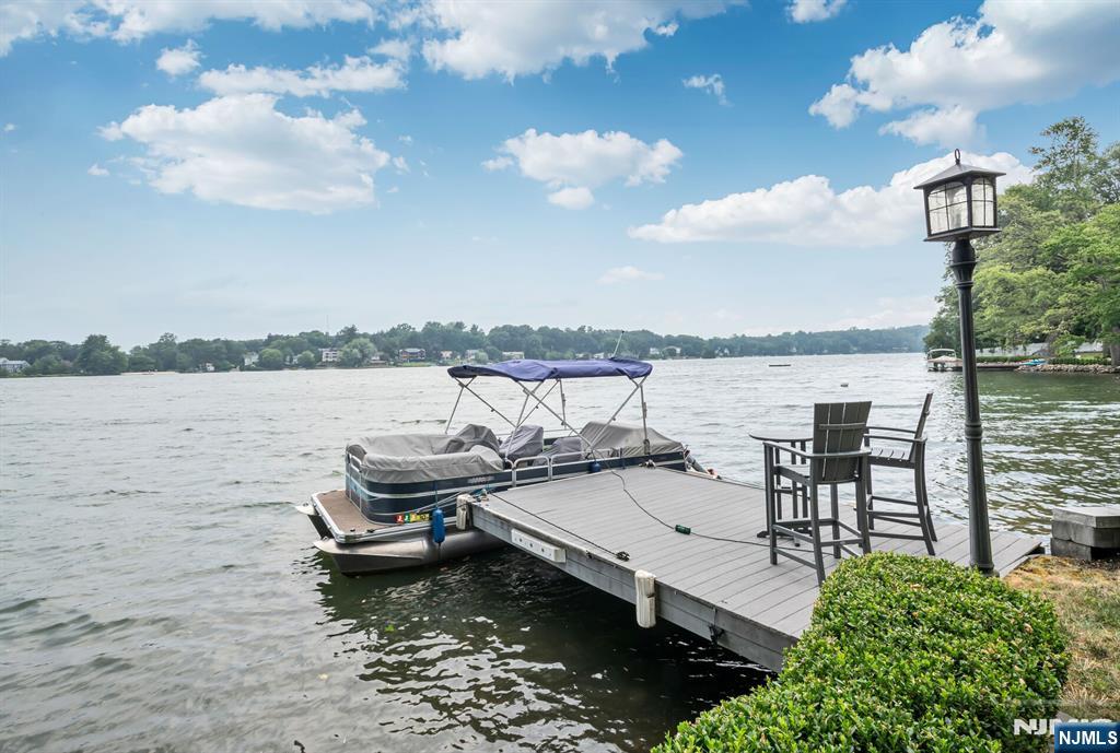 180 E Pines Lake