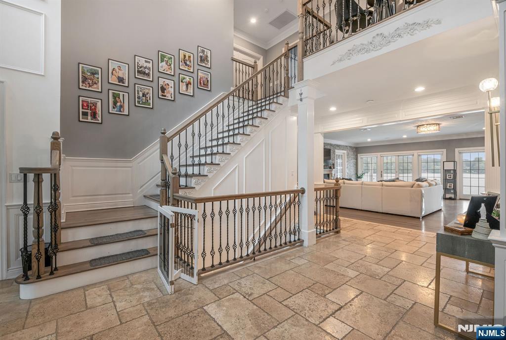 180 E Pines Lake