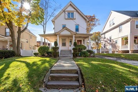 Photo of 23 Donaldson Ave #2, Rutherford, NJ 07070 (MLS # 25032431)