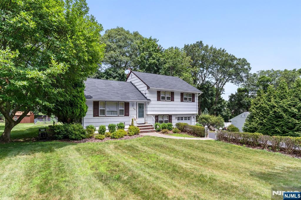 762 White Birch Road
