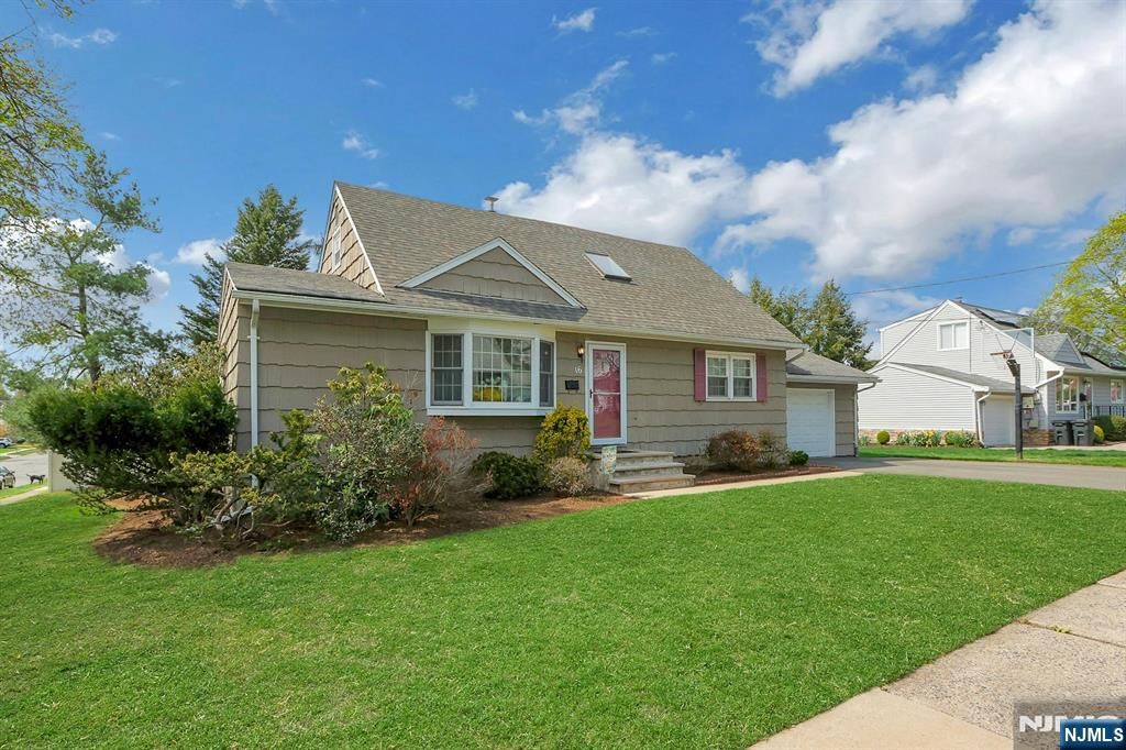 Photo of 16 Addicks Road, Westwood, NJ 07675 (MLS # 26012927)