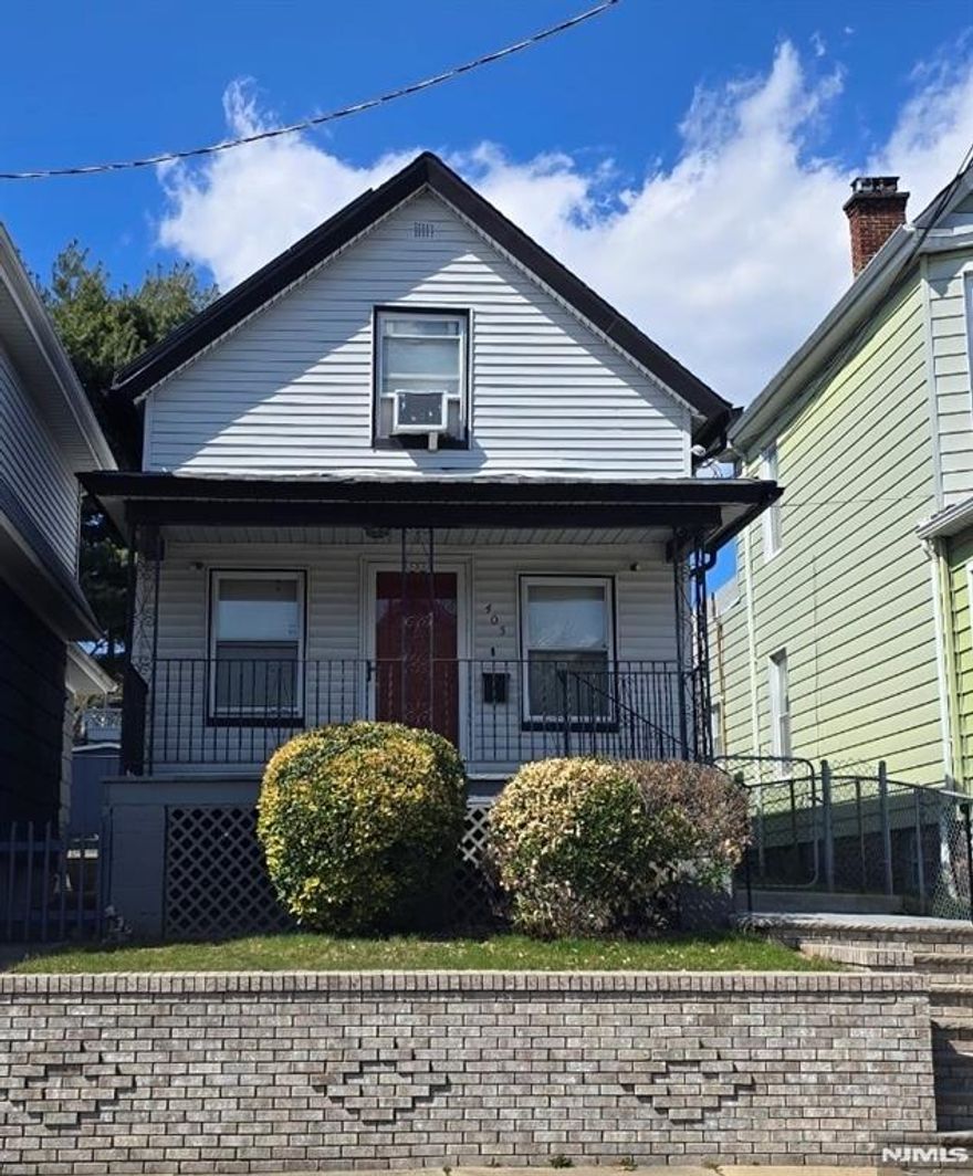 Welcome to this Ranch home, entry foyer living room, dining area, kitchen, 4-Year-old Furnace and boiler. Conveniently located near schools, shopping centers, and bus route to NYC, this home presents boundless opportunities. Although property is being sold in "as is" condition, the property is known of no issues at all. New Furnace, New Boiler. Schedule a tour today to discover the potential and charm this property has to offer!
