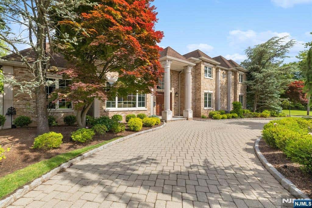Photo of 27 Roberts Road, Englewood Cliffs, NJ 07632 (MLS # 26010668)