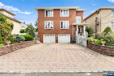 2460 1st Street Fort Lee NJ 07024