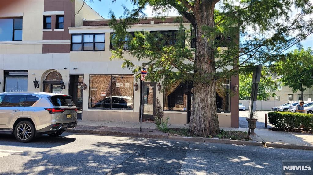 256 Leonia Avenue