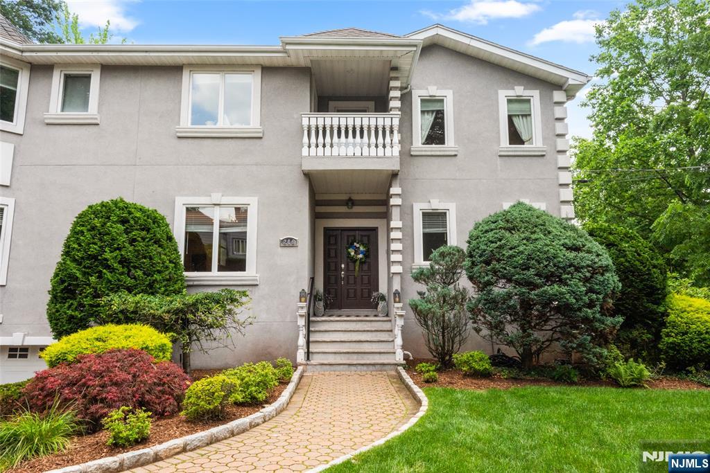 216 8th Street