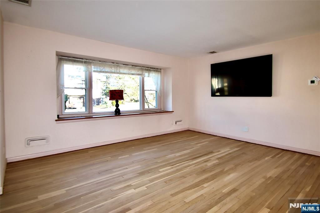 Photo of 1630 Saddle River Road, Fair Lawn, NJ 07410 (MLS # 26001936)