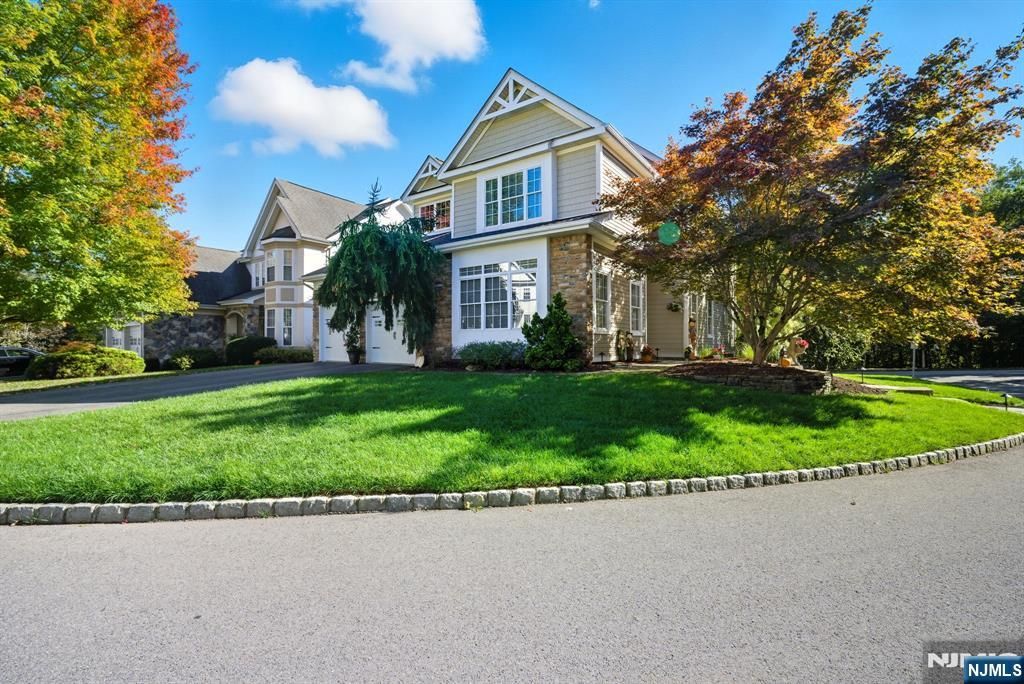 Photo of 2 Rock Ledge, Oakland, NJ 07436 (MLS # 25035276)
