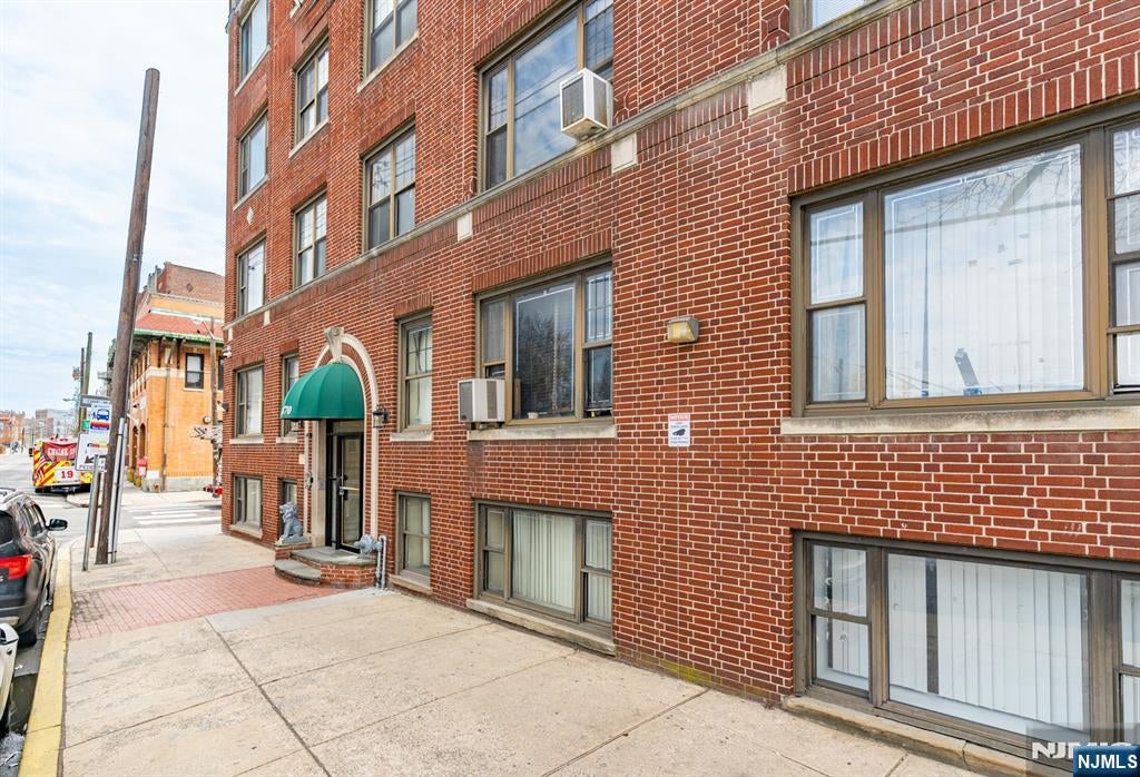 1870 John F Kennedy Boulevard 4F