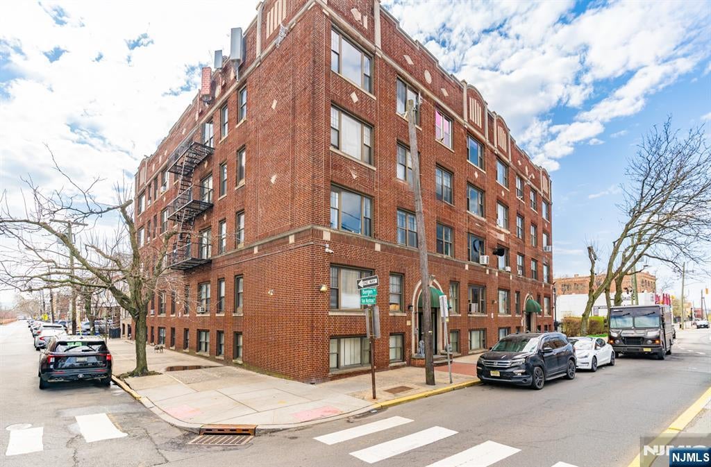 1870 John F Kennedy Boulevard 4F