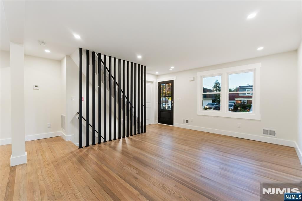 79 Forest Road