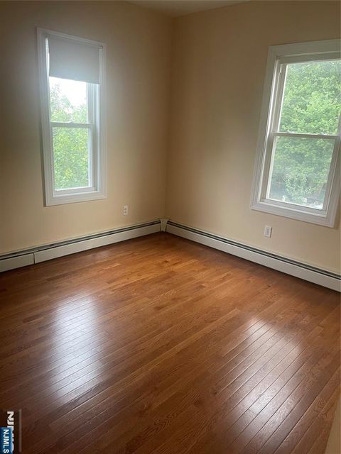 Photo of 255 Lafayette Pl #2E, Englewood, NJ 07631 (MLS # 25027927)
