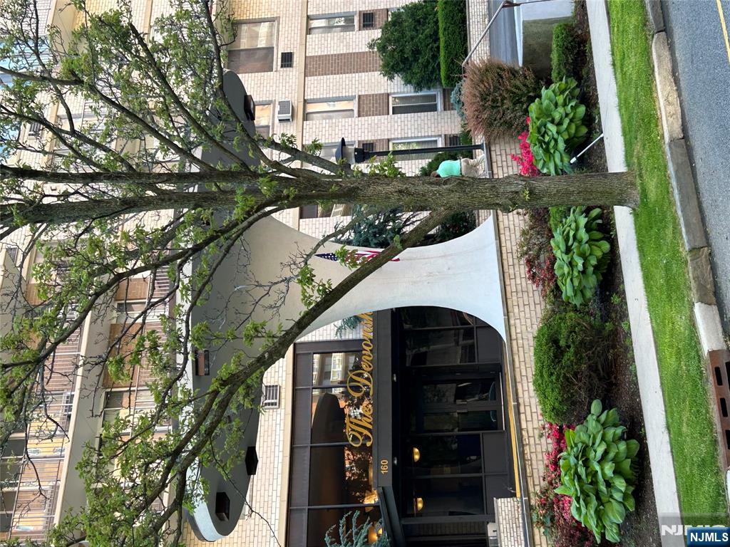 160 Overlook Avenue 2C