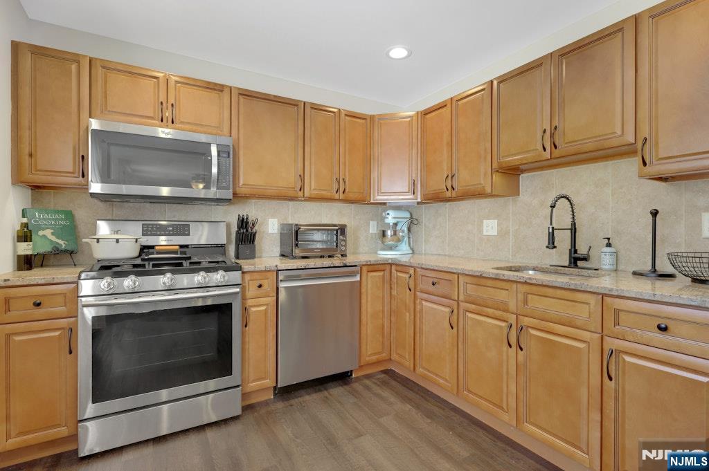 23 Upper Mountain Glen Lake Drive