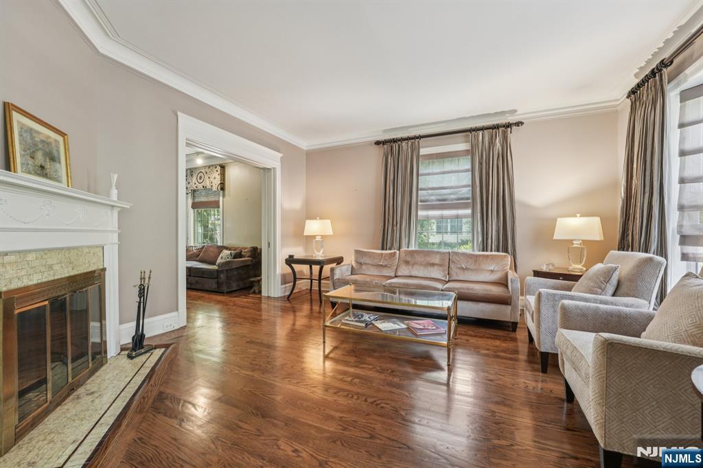 191 Hillside Avenue